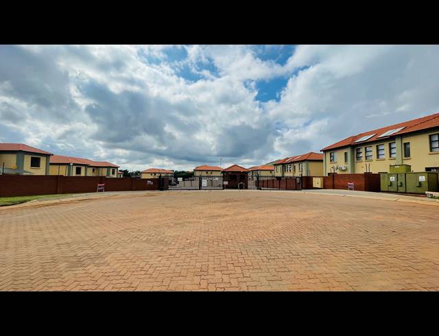 3 BEDROOM DUPLEX FOR SALE IN AMANDASIG